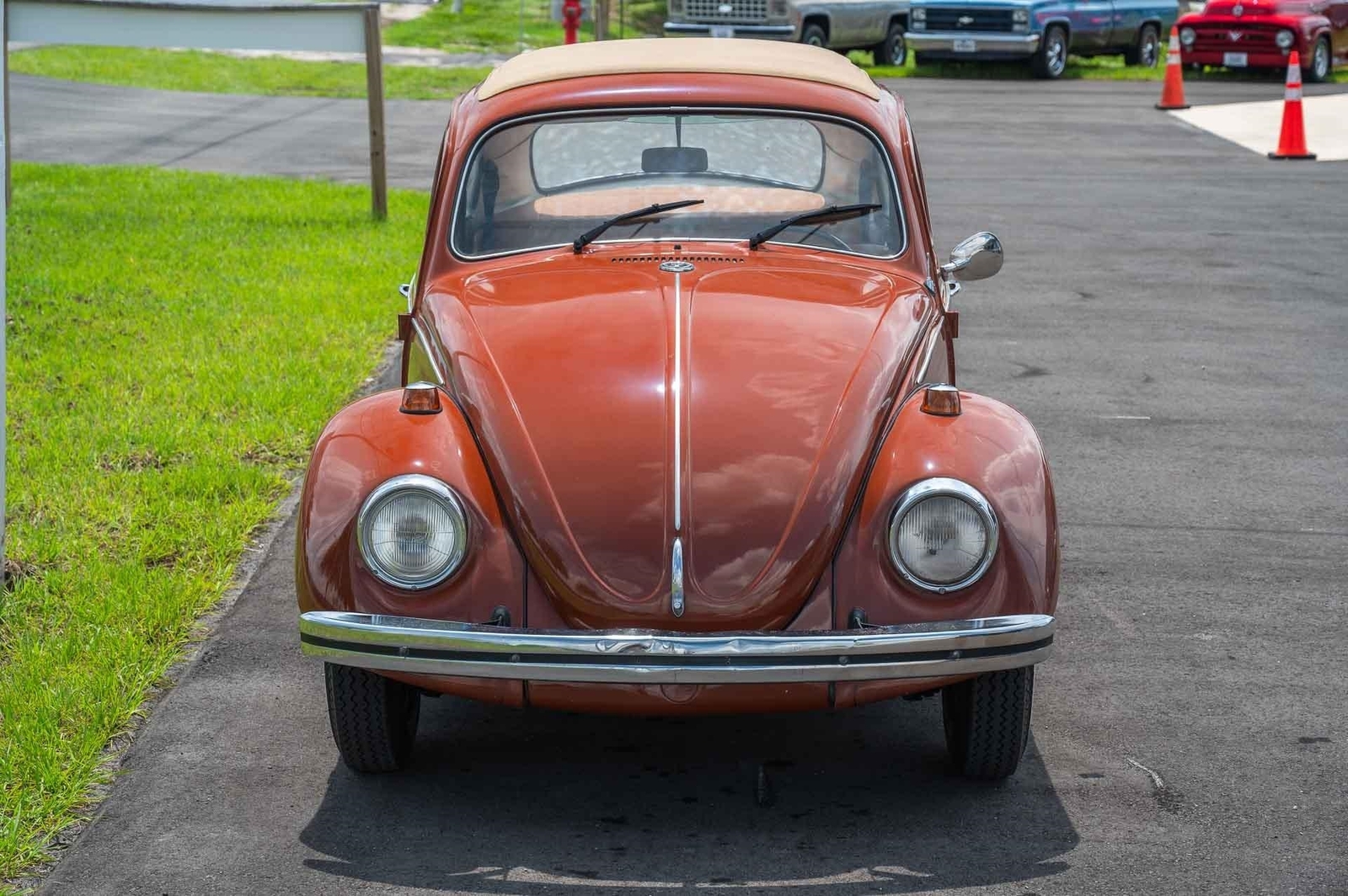 Volkswagen-Beetle-Classic-1974-2-Door-26
