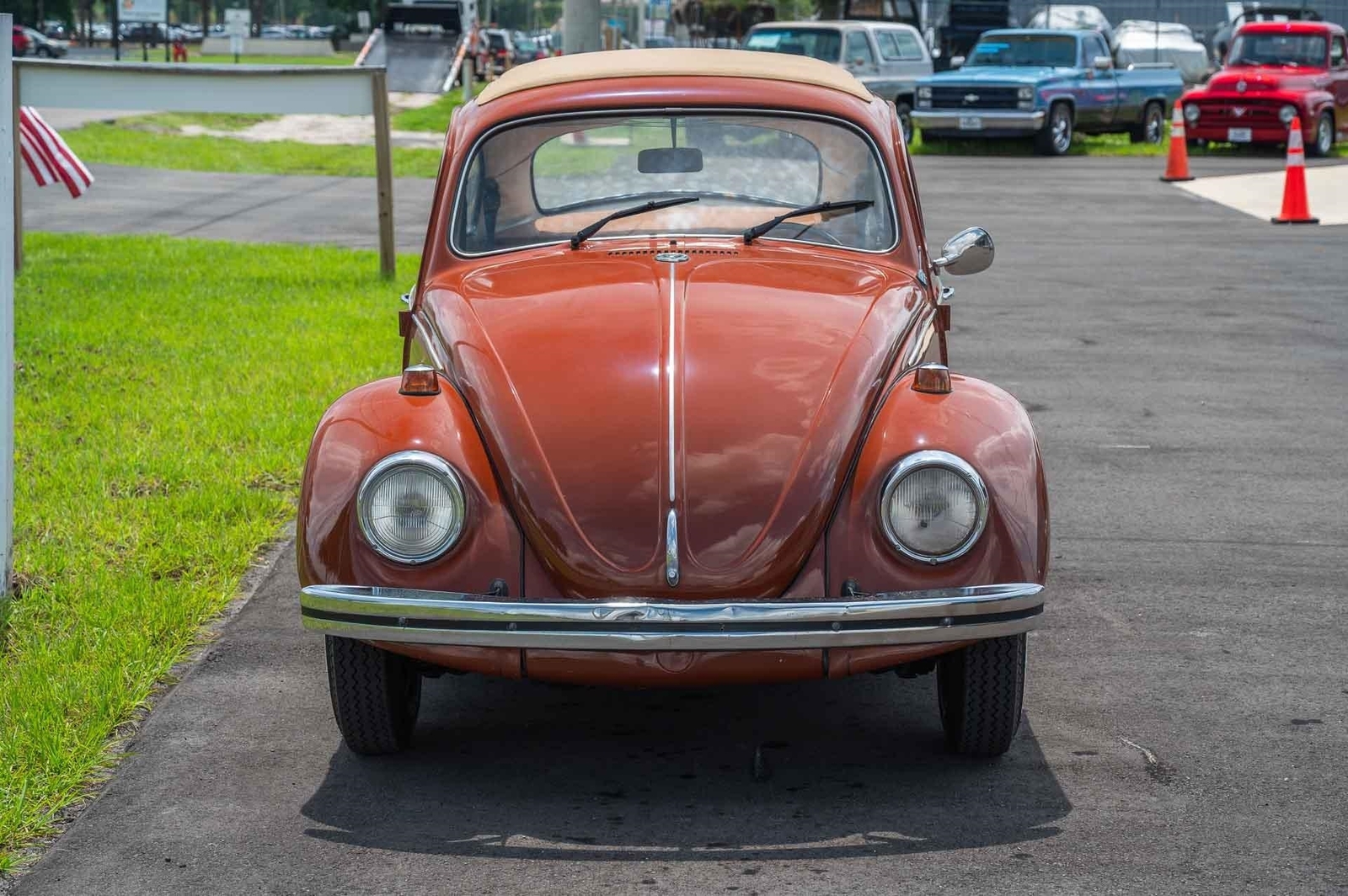 Volkswagen-Beetle-Classic-1974-2-Door-27