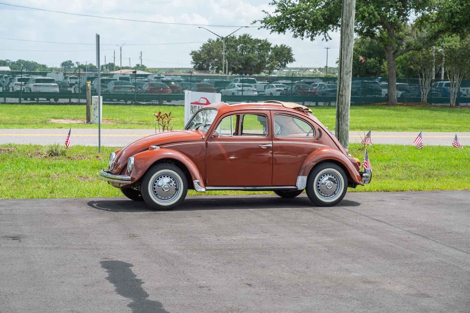 Volkswagen-Beetle-Classic-1974-2-Door-34