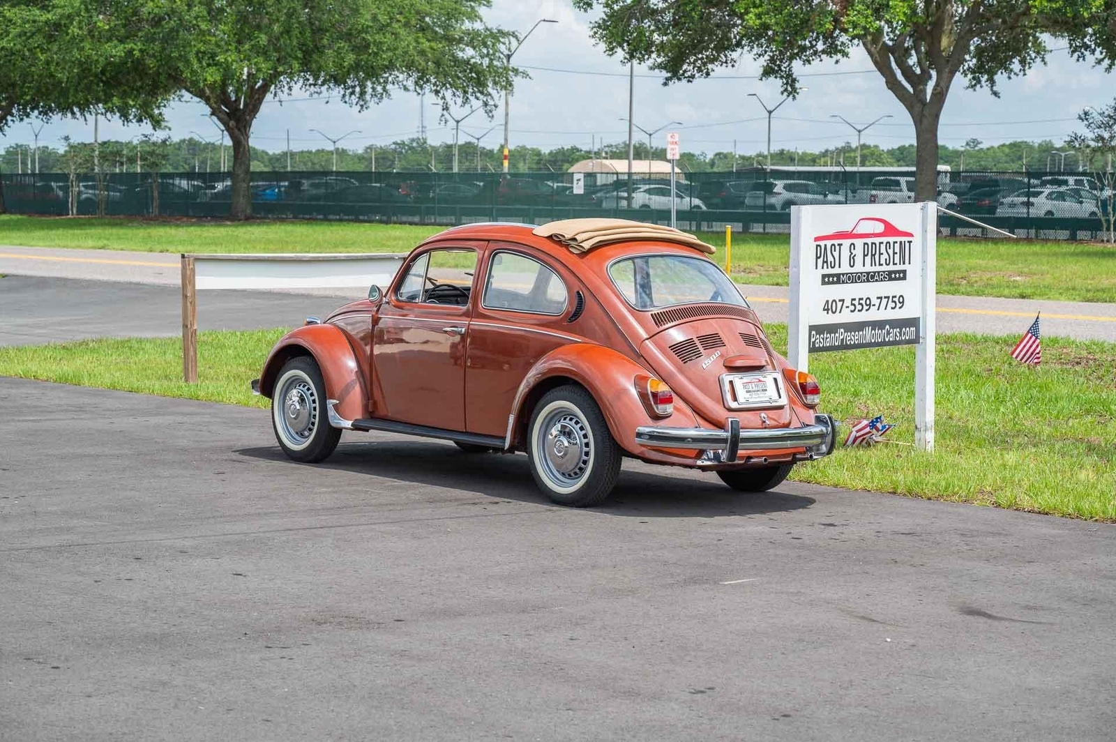 Volkswagen-Beetle-Classic-1974-2-Door-38