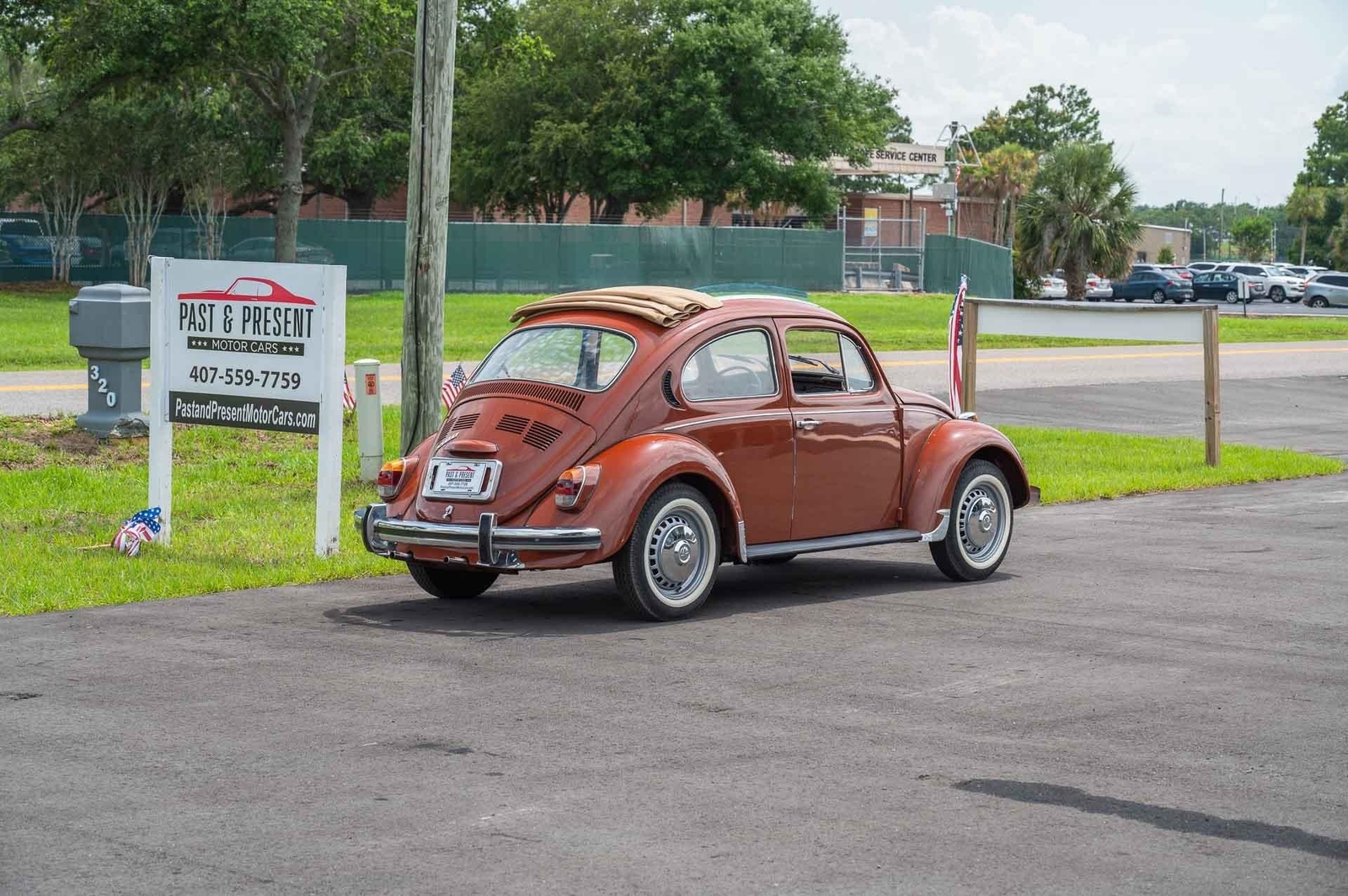 Volkswagen-Beetle-Classic-1974-2-Door-5