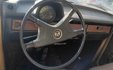 Volkswagen-Beetle-Classic-1974-Coupe-3