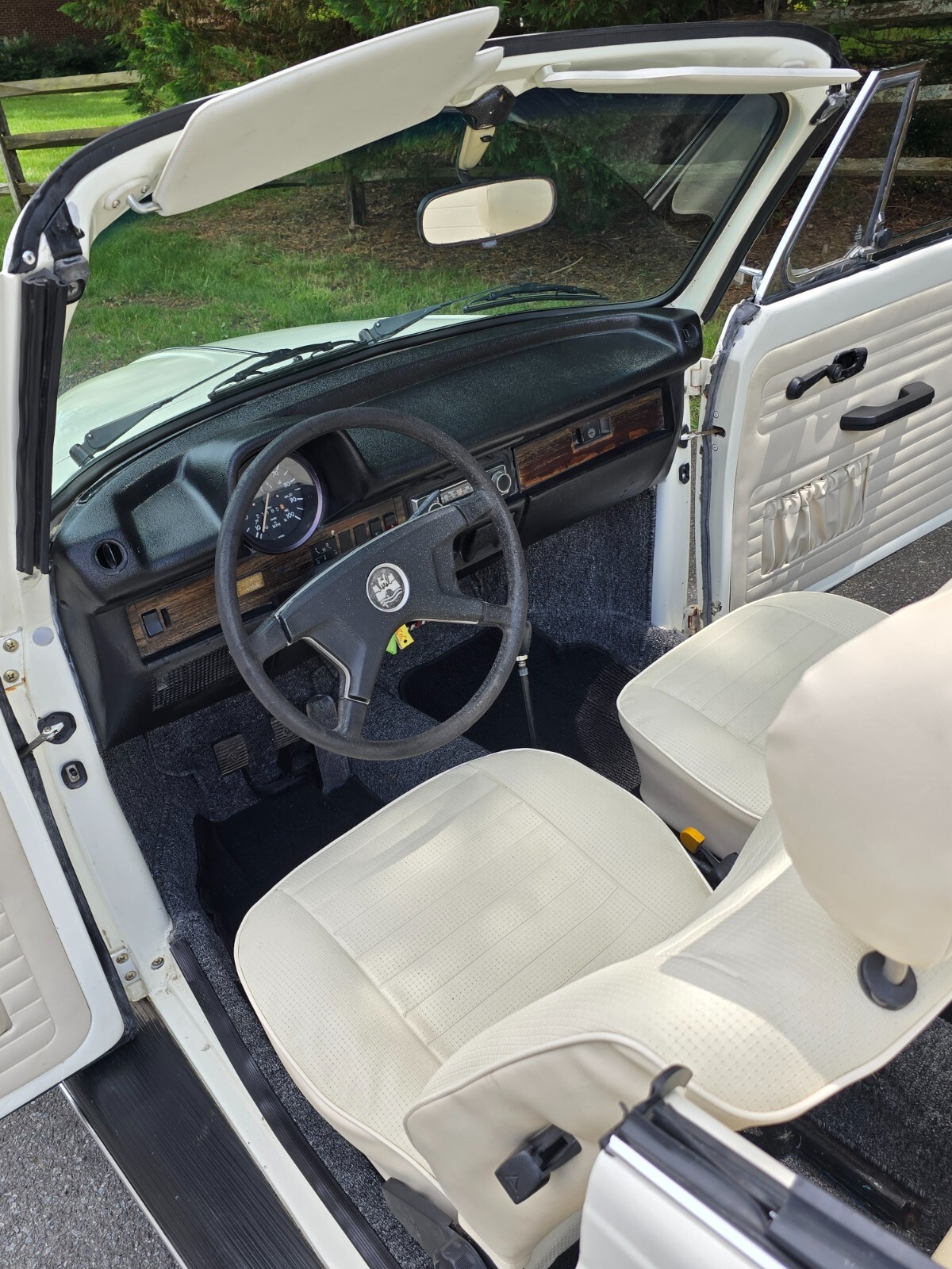 Volkswagen-Beetle-Classic-1976-Convertible-25