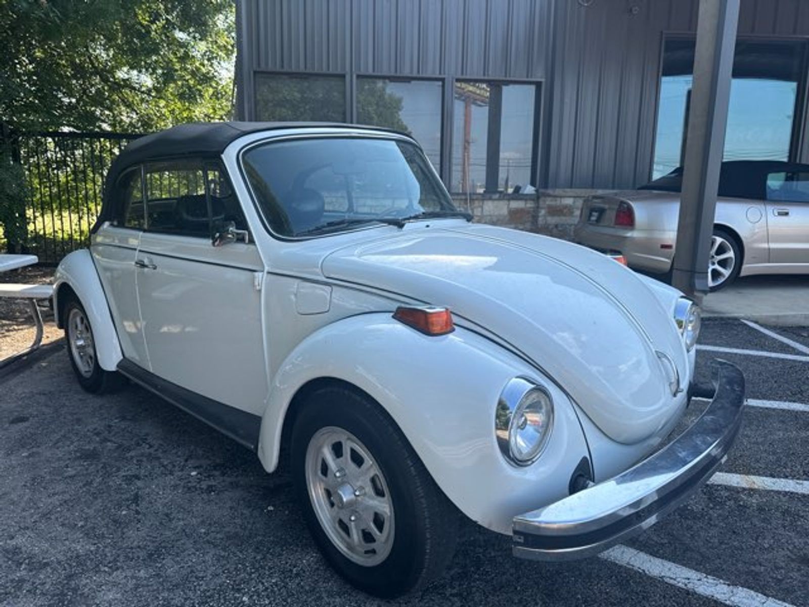 Volkswagen-Beetle-Classic-1977-1