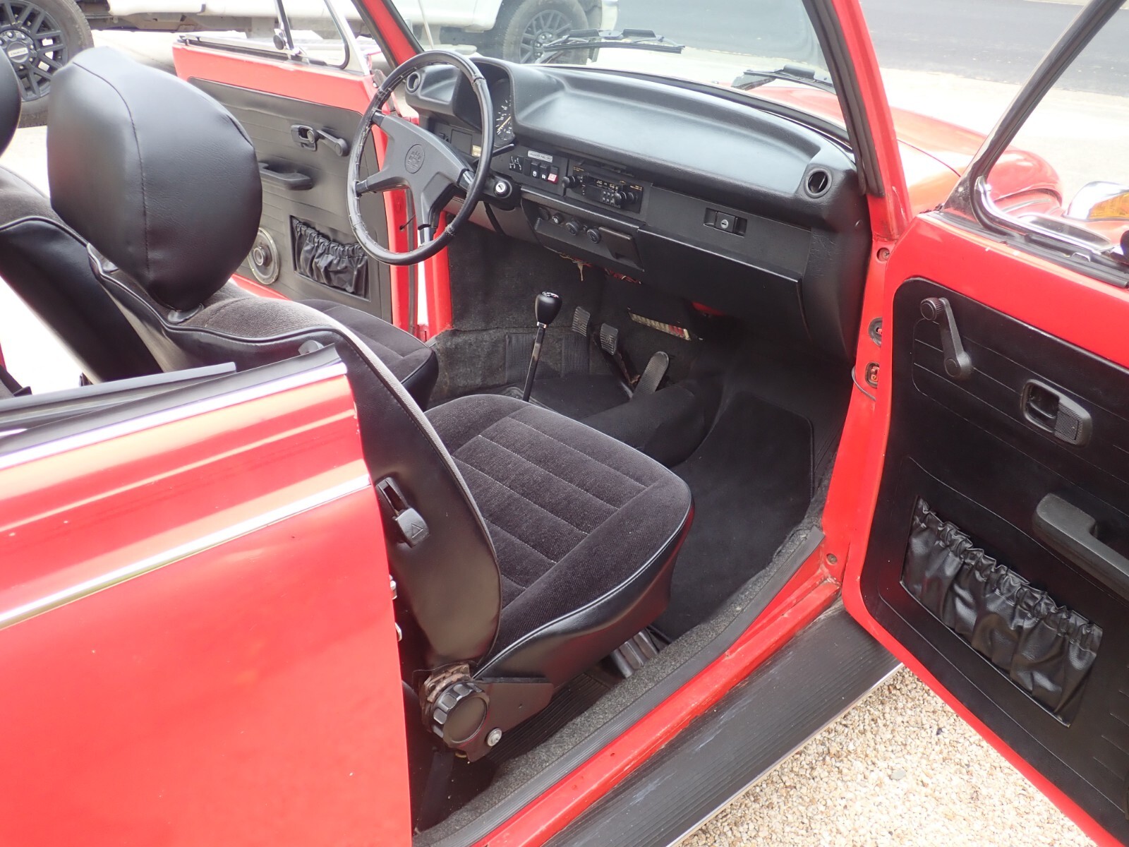 Volkswagen-Beetle-Classic-1978-Convertible-13