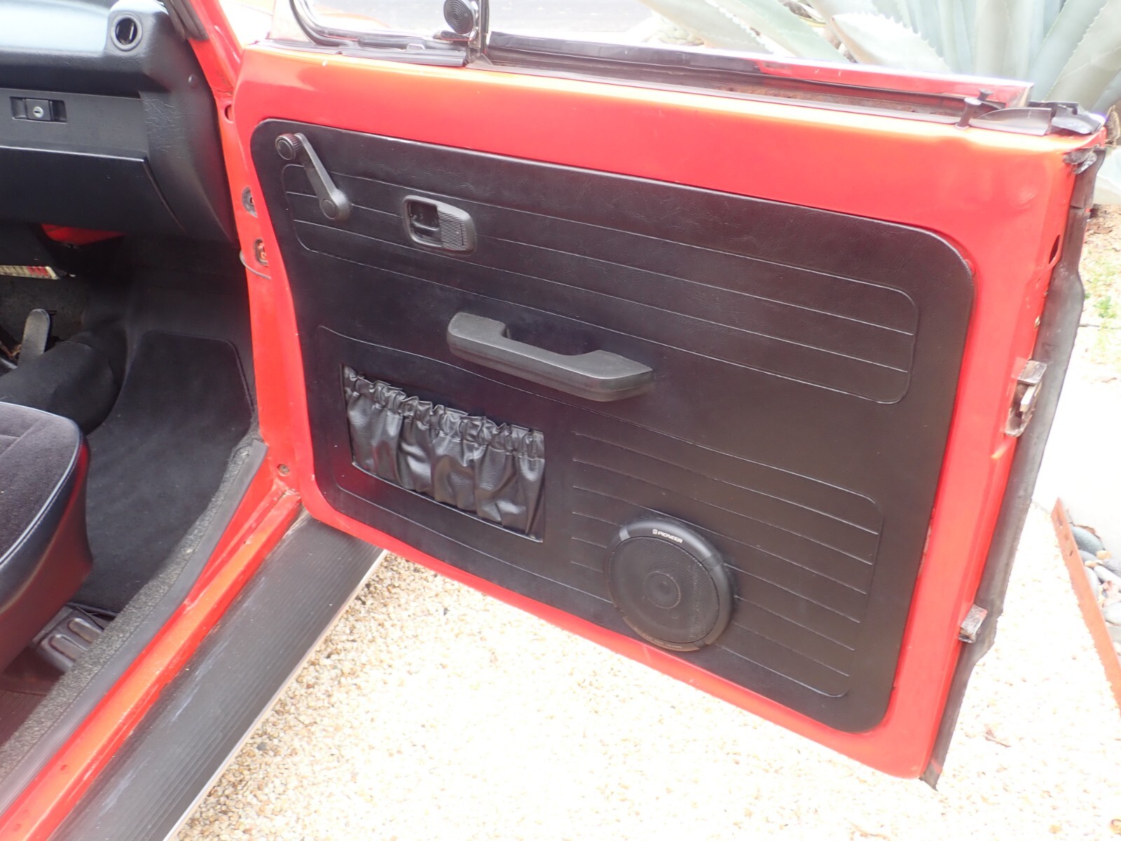 Volkswagen-Beetle-Classic-1978-Convertible-14