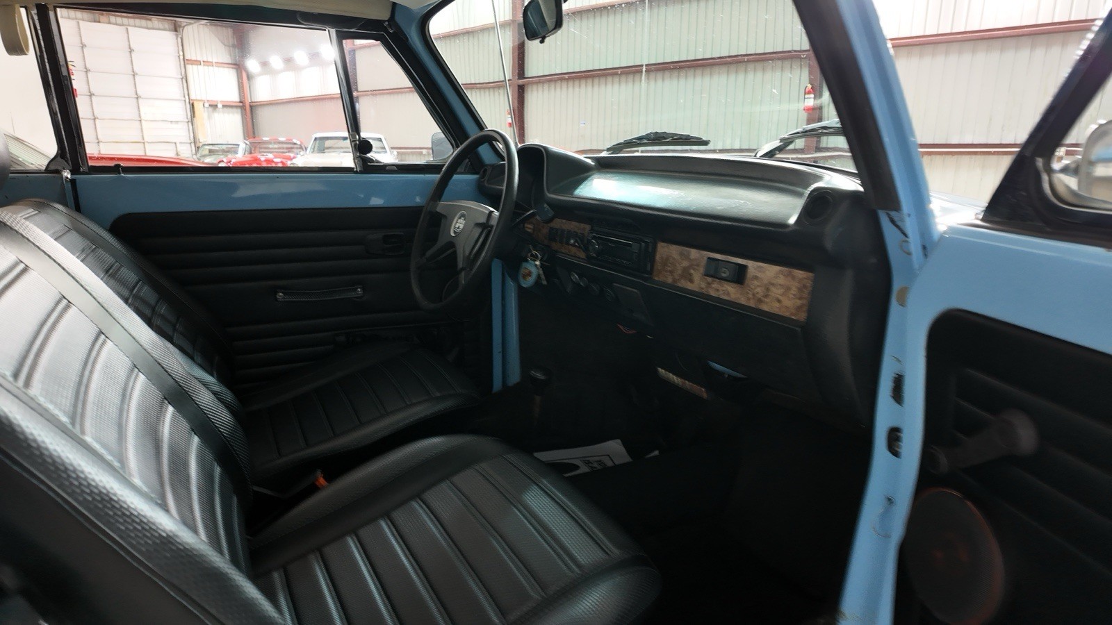 Volkswagen-Beetle-Classic-1979-Convertible-18