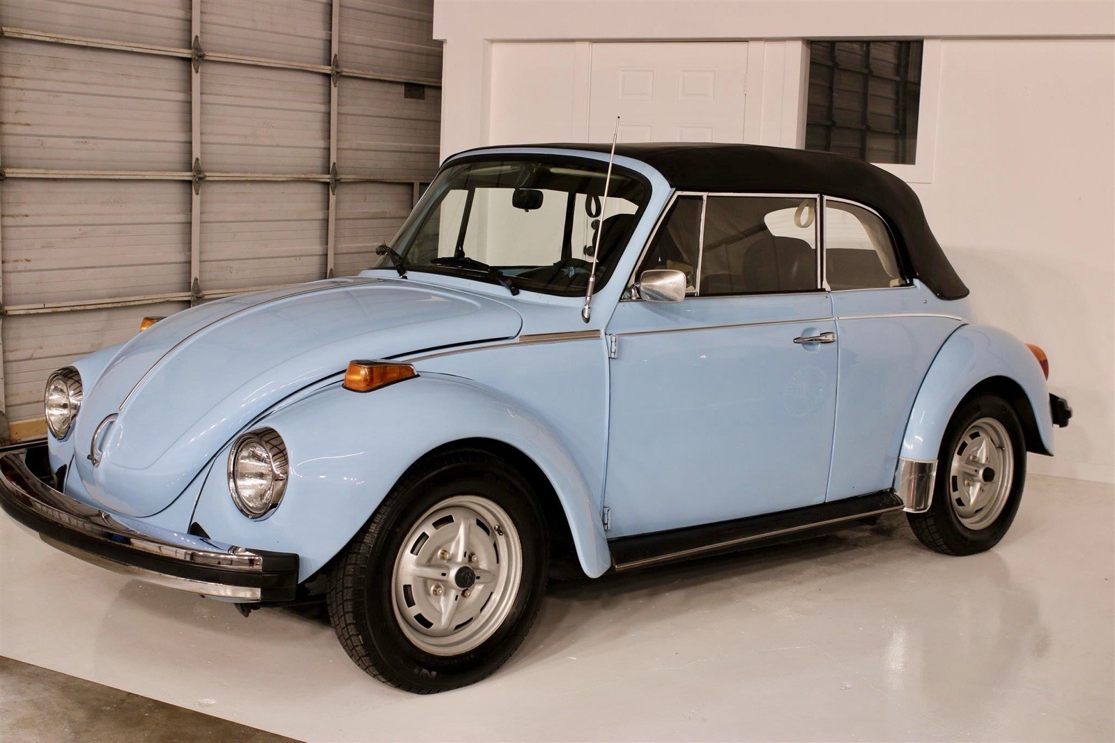 Volkswagen-Beetle-Classic-1979-Convertible