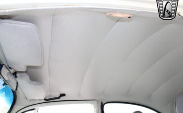 Volkswagen-Beetle-Classic-1994-coupe-21