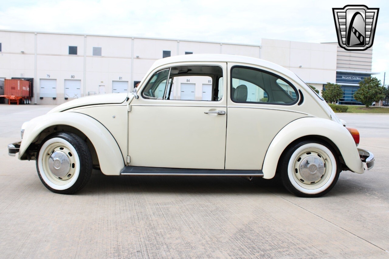Volkswagen-Beetle-Classic-1994-coupe-34