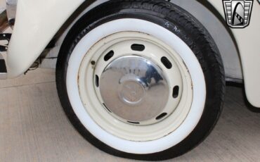 Volkswagen-Beetle-Classic-1994-coupe-5