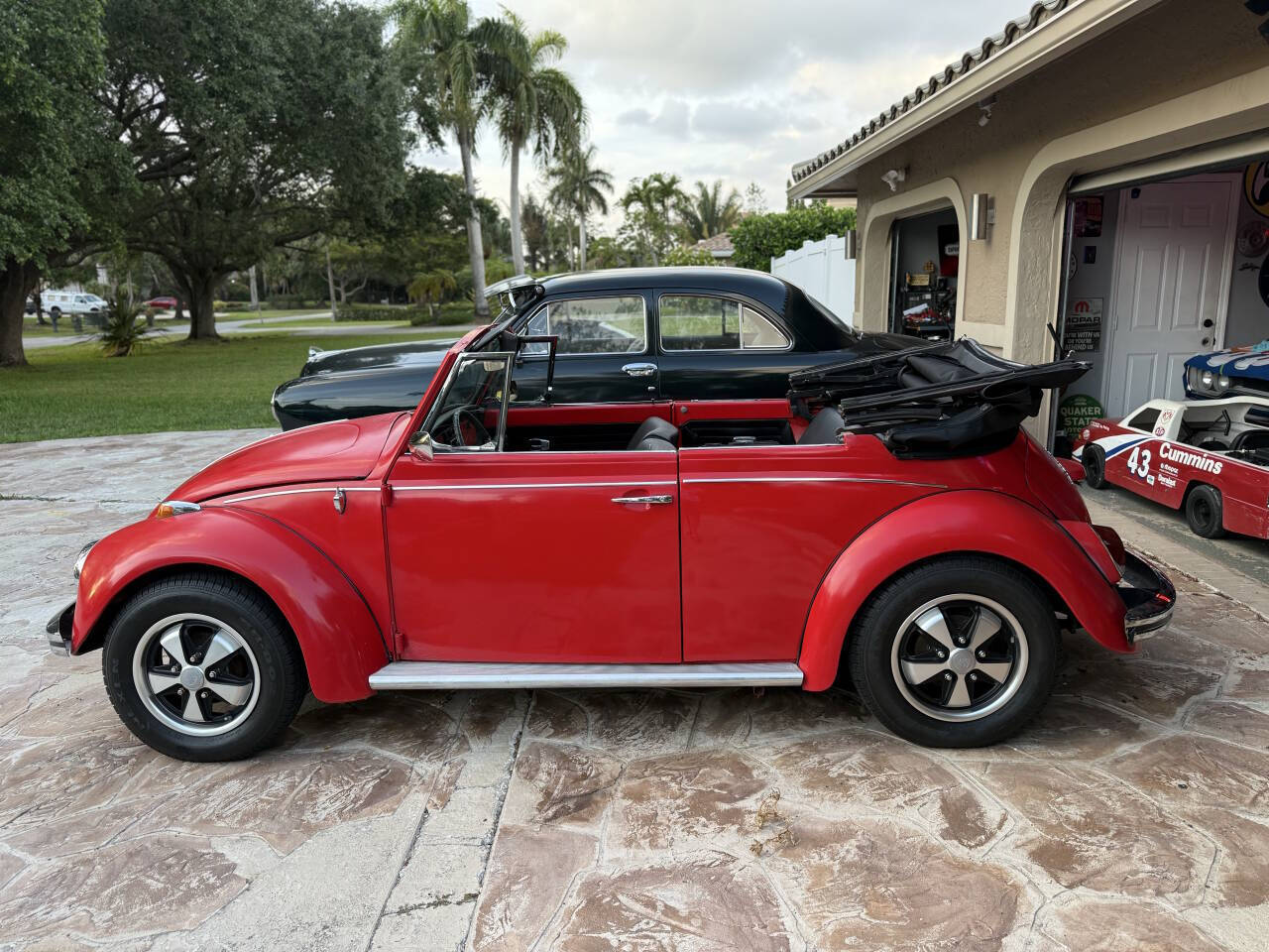 Volkswagen-Beetle-New-1968-Convertible-1
