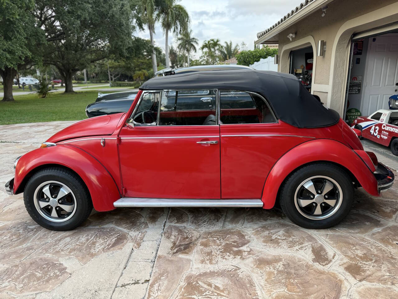Volkswagen-Beetle-New-1968-Convertible-10
