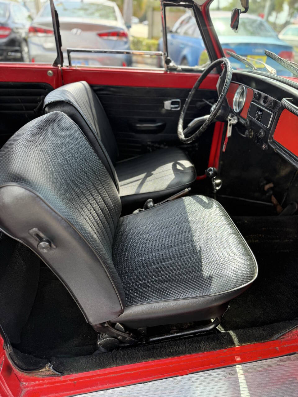 Volkswagen-Beetle-New-1968-Convertible-22