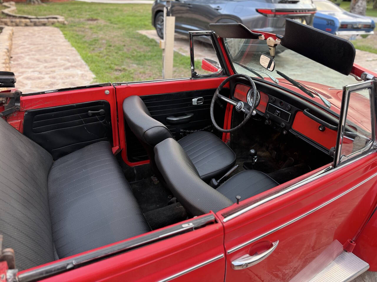 Volkswagen-Beetle-New-1968-Convertible-30