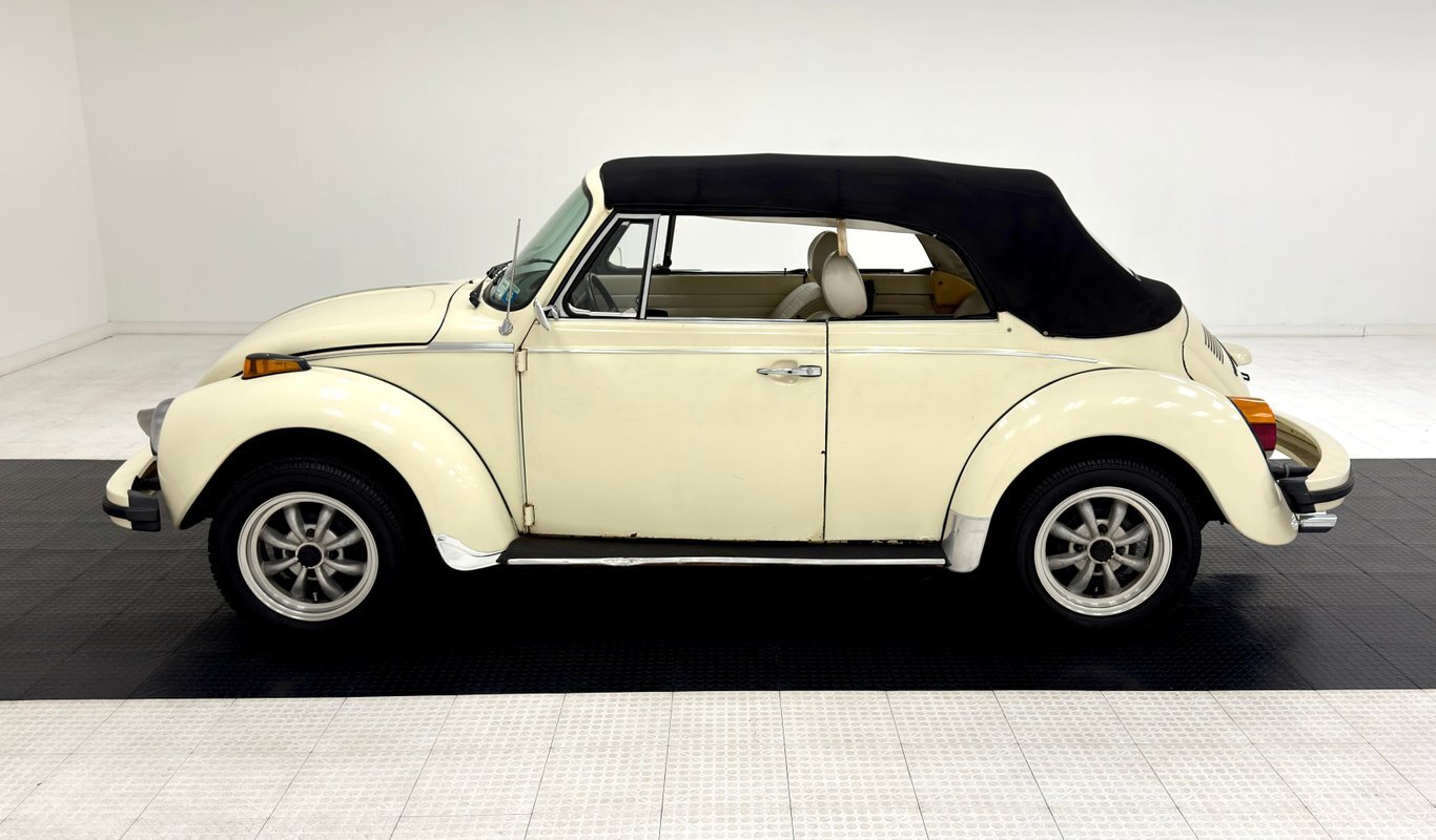 Volkswagen-Beetle-New-1977-Convertible-1