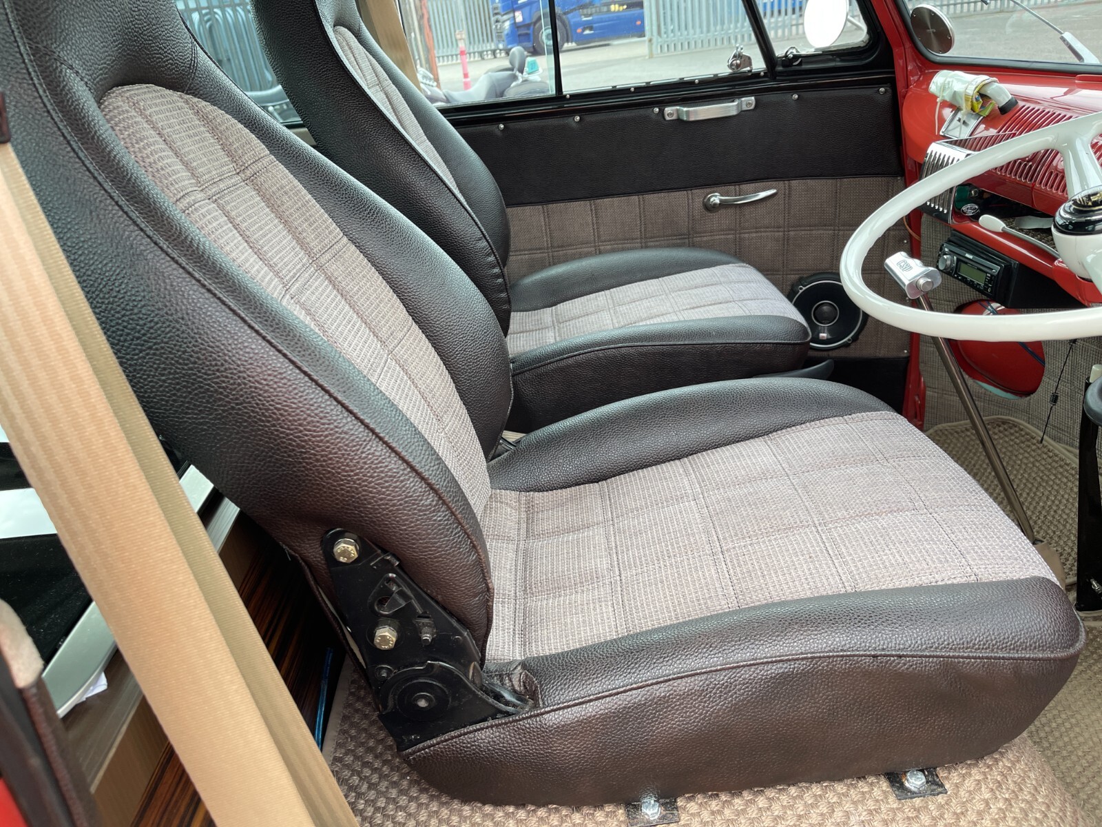 Volkswagen-BusVanagon-1964-10