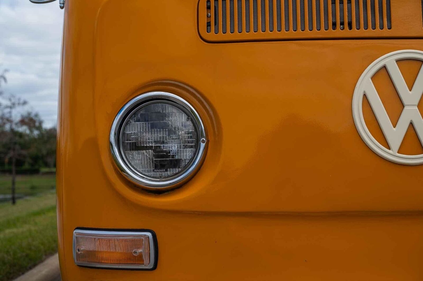 Volkswagen-BusVanagon-1969-Bus-34