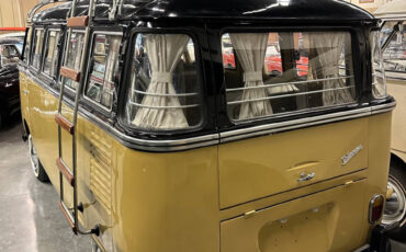 Volkswagen-BusVanagon-1974-Minivan-15