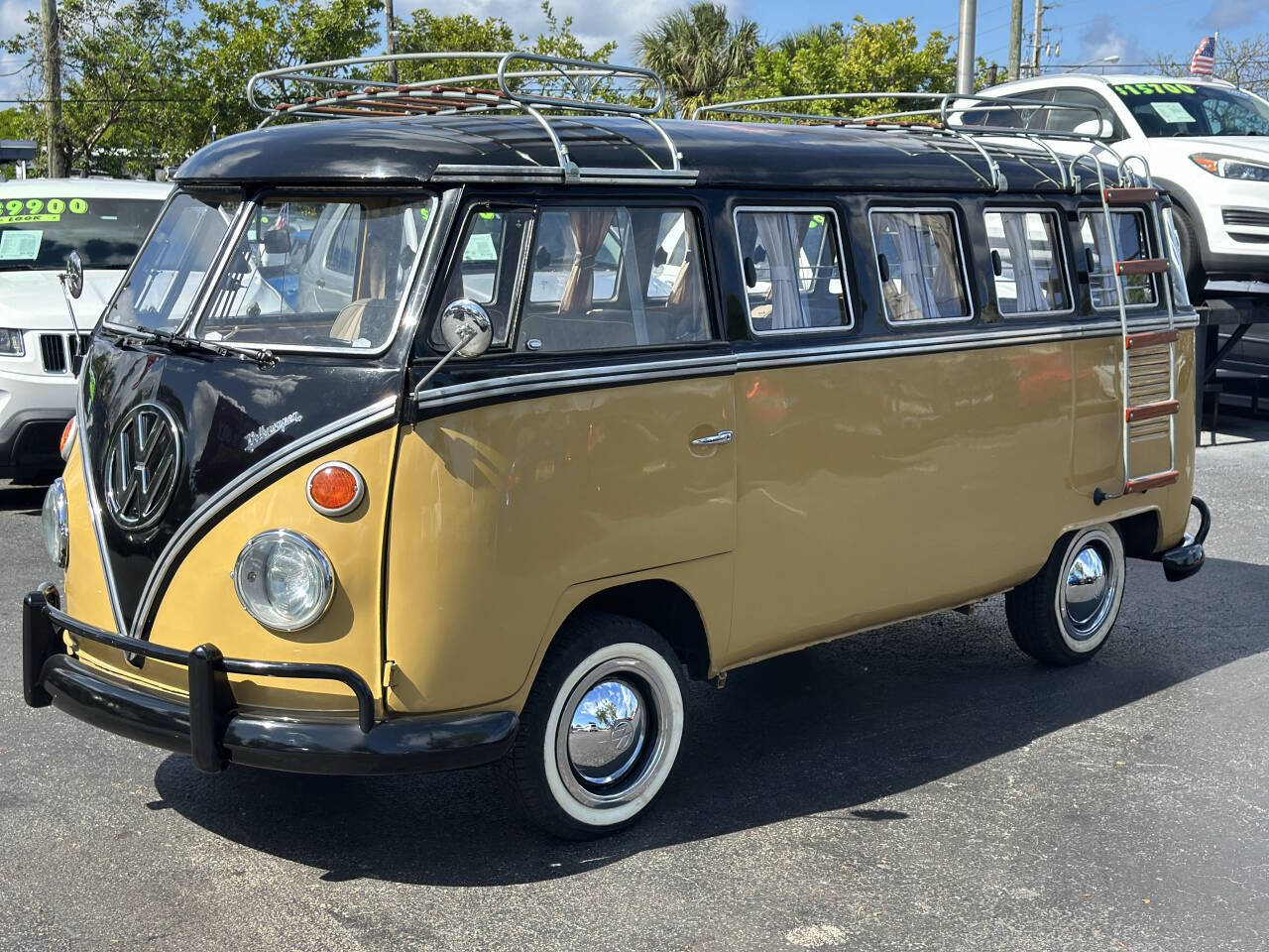 Volkswagen-BusVanagon-1974-Minivan-2