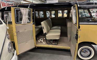 Volkswagen-BusVanagon-1974-Minivan-35