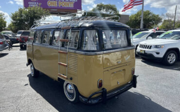 Volkswagen-BusVanagon-1974-Minivan-5