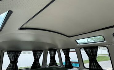 Volkswagen-BusVanagon-1975-10