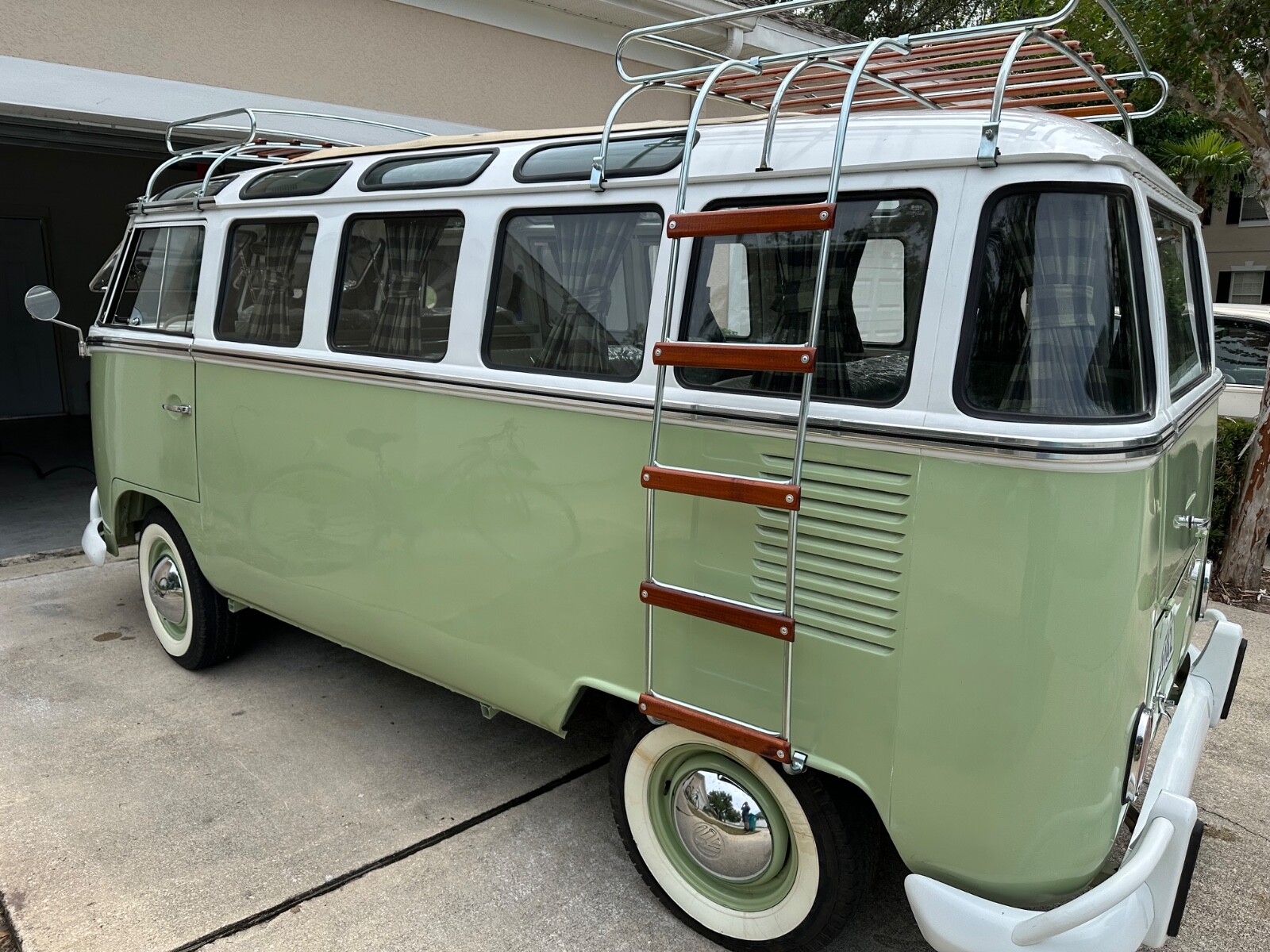 Volkswagen-BusVanagon-1975-4