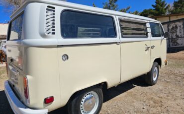 Volkswagen-BusVanagon-1978-12