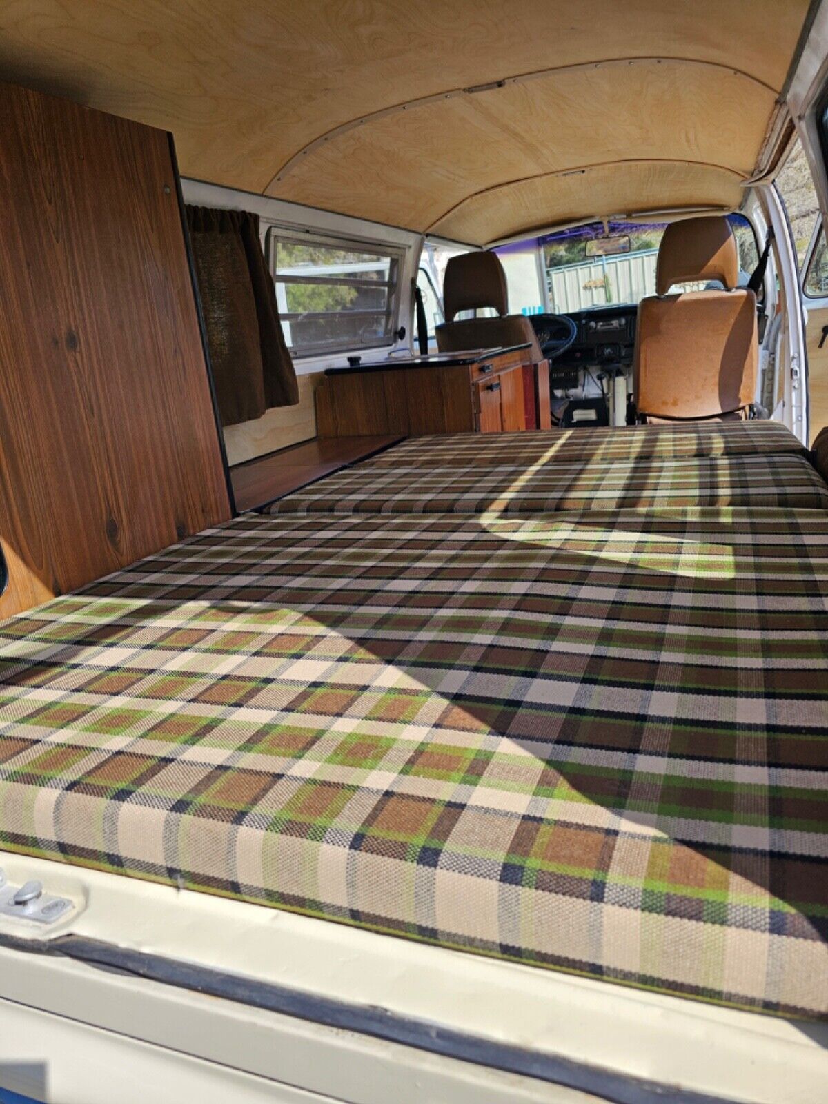 Volkswagen-BusVanagon-1978-20