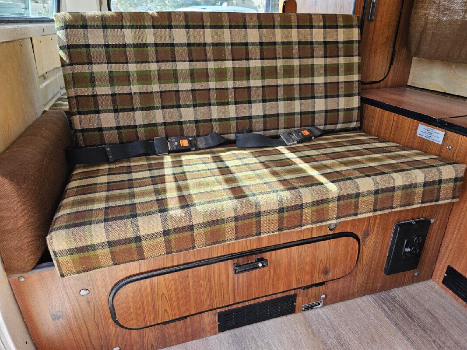 Volkswagen-BusVanagon-1978-25