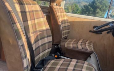 Volkswagen-BusVanagon-1978-26