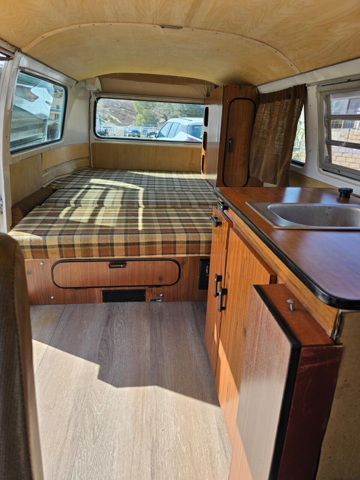 Volkswagen-BusVanagon-1978-28