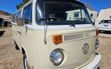 Volkswagen-BusVanagon-1978-4