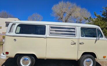 Volkswagen-BusVanagon-1978-8