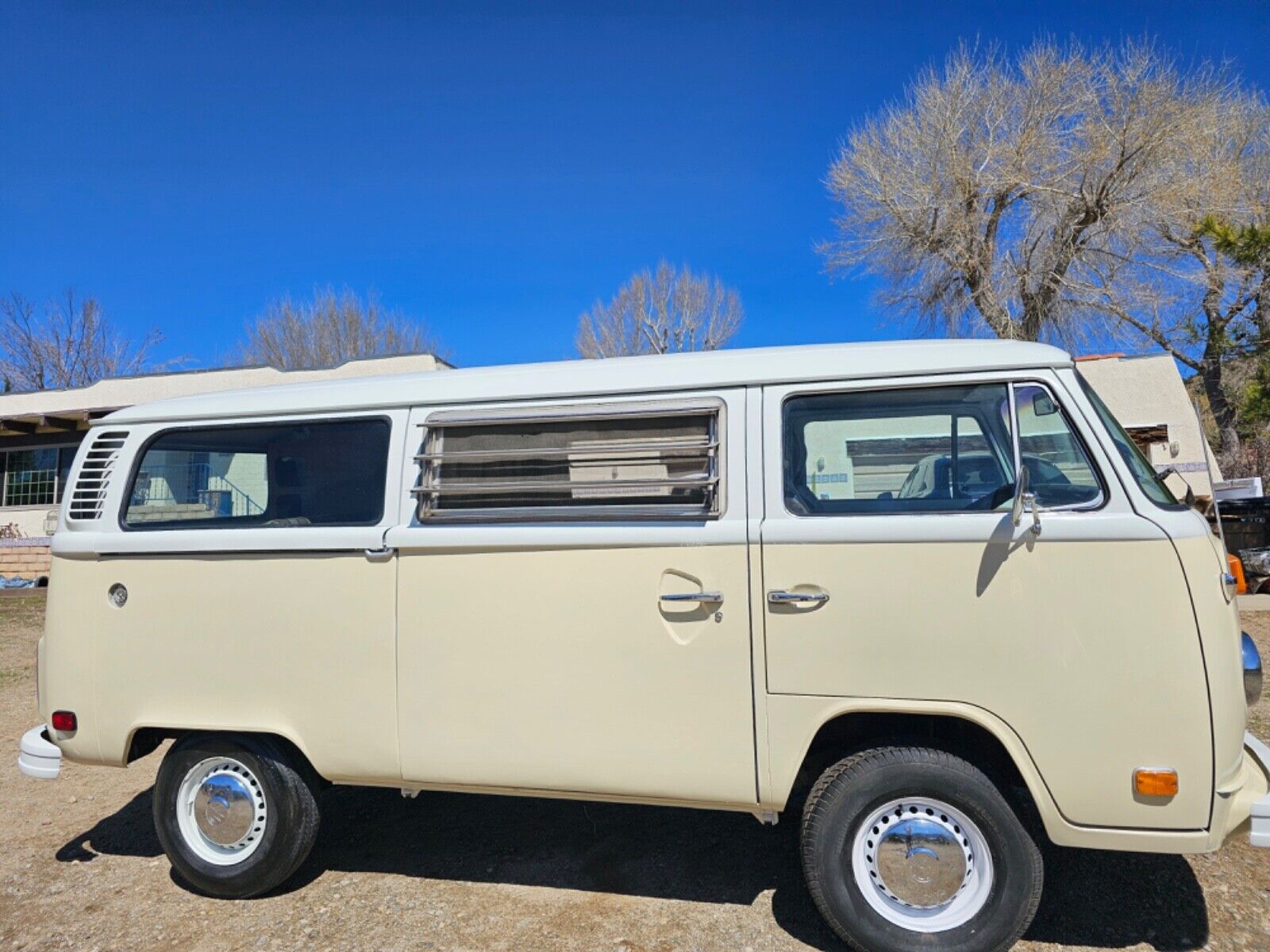 Volkswagen-BusVanagon-1978-9