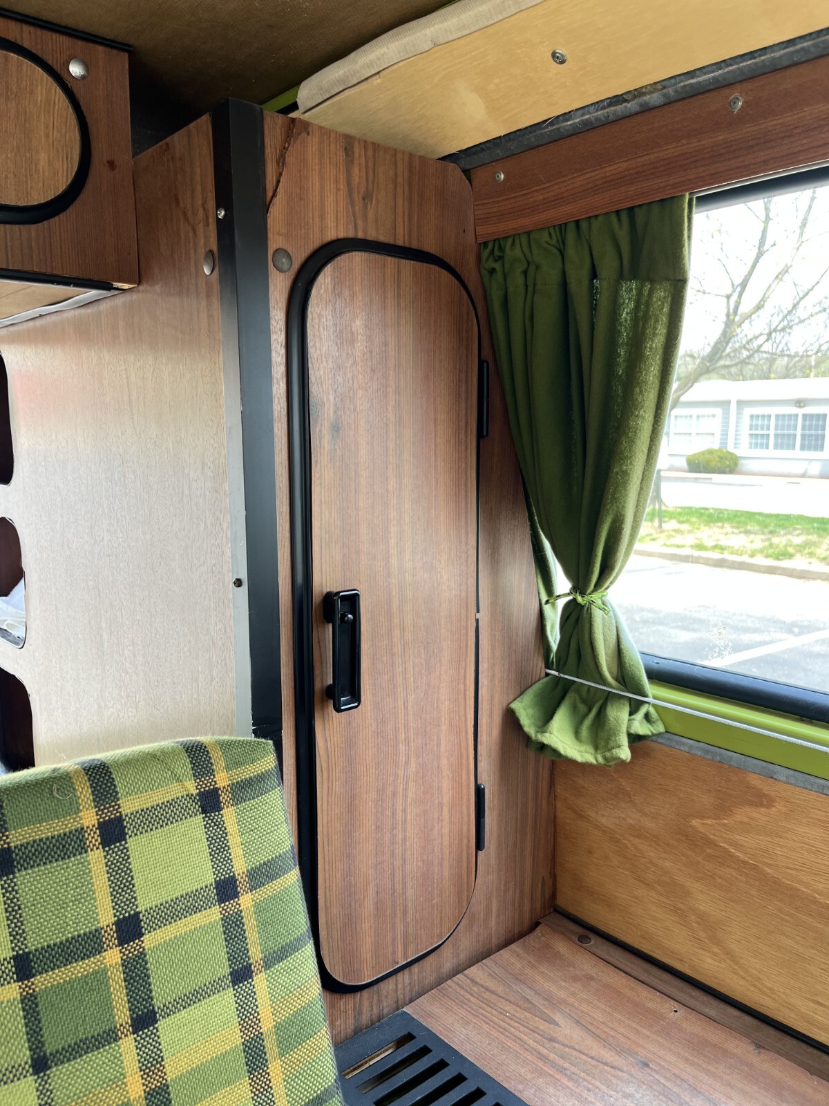Volkswagen-BusVanagon-1978-Van-Camper-12