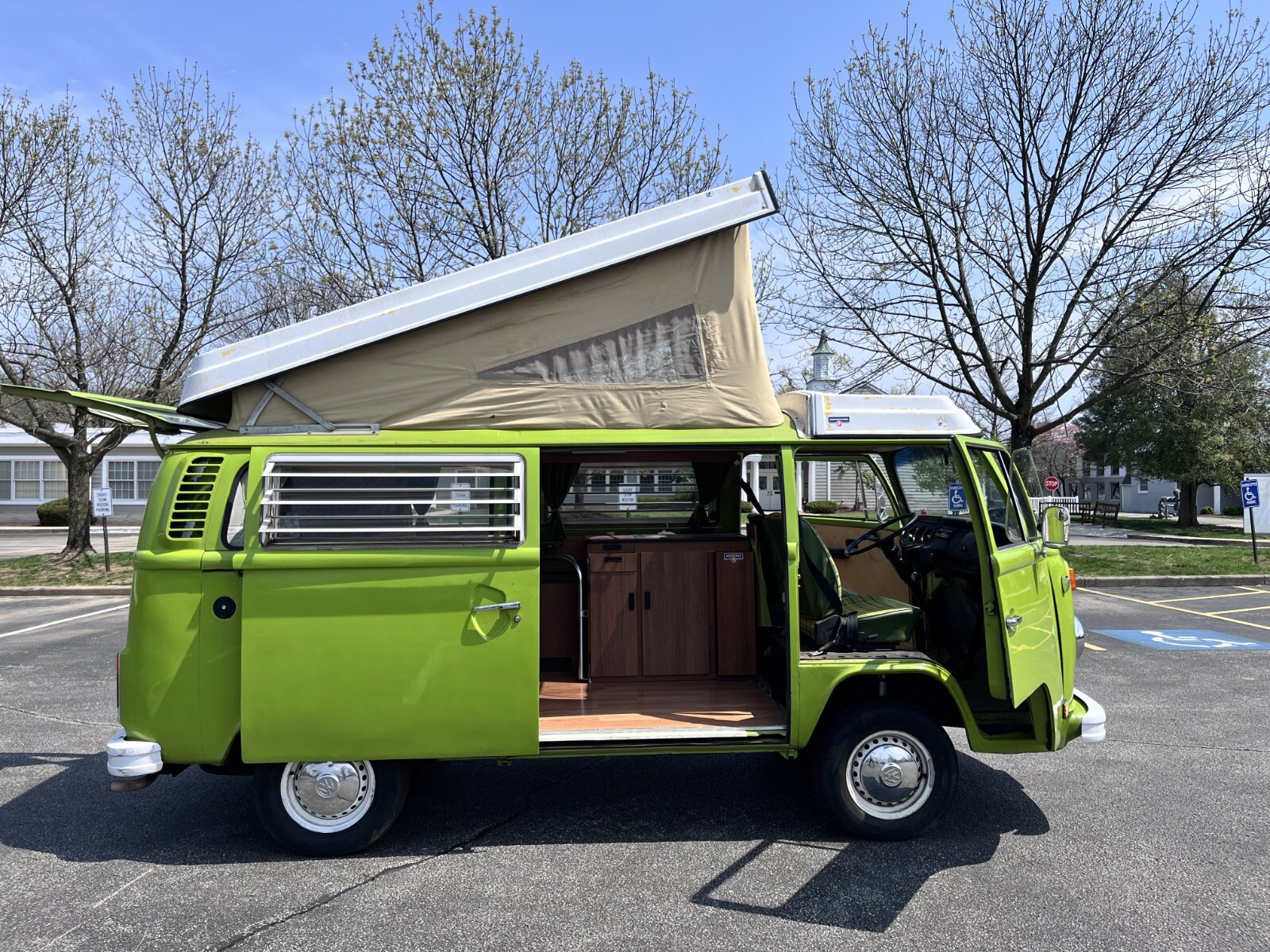 Volkswagen-BusVanagon-1978-Van-Camper-18