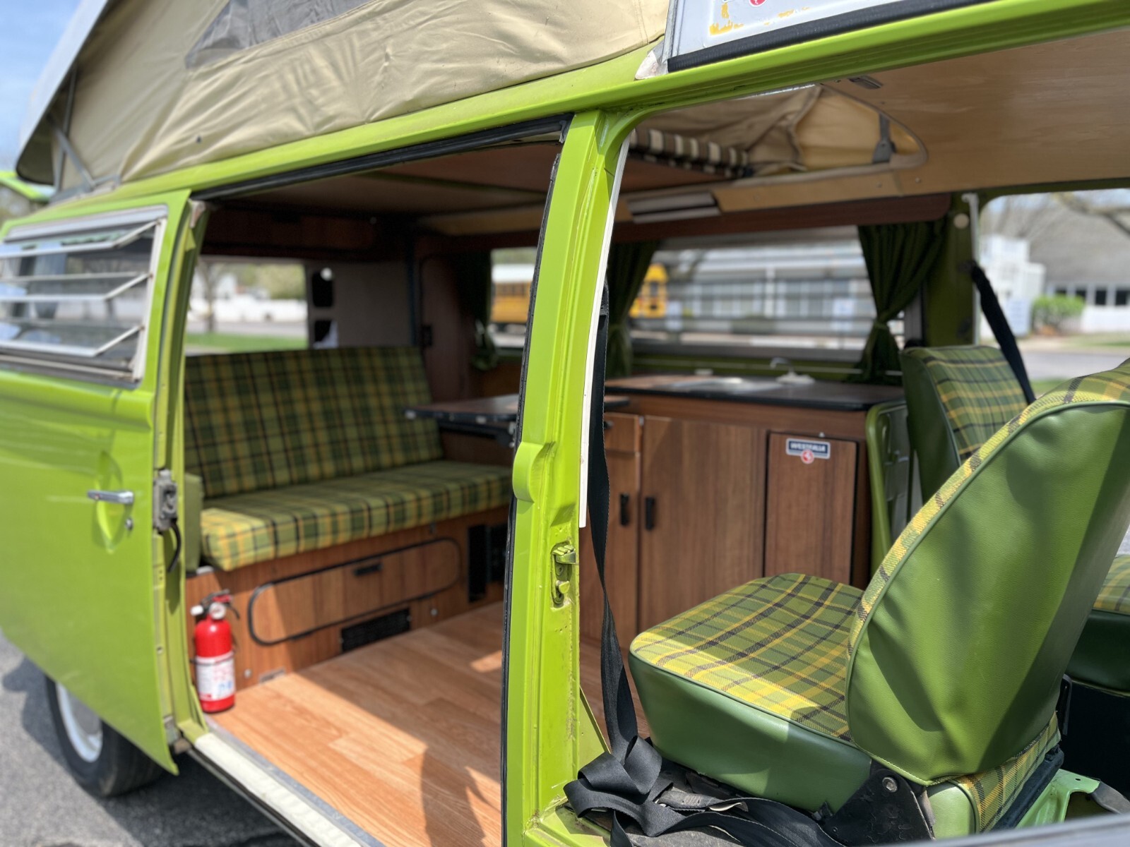 Volkswagen-BusVanagon-1978-Van-Camper-38