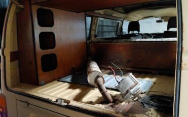 Volkswagen-BusVanagon-1979-Van-Camper-10