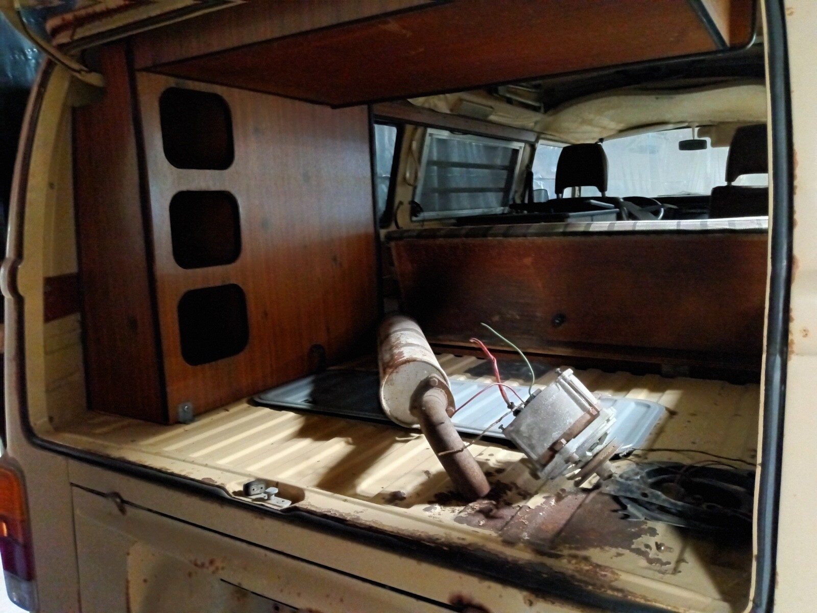 Volkswagen-BusVanagon-1979-Van-Camper-10