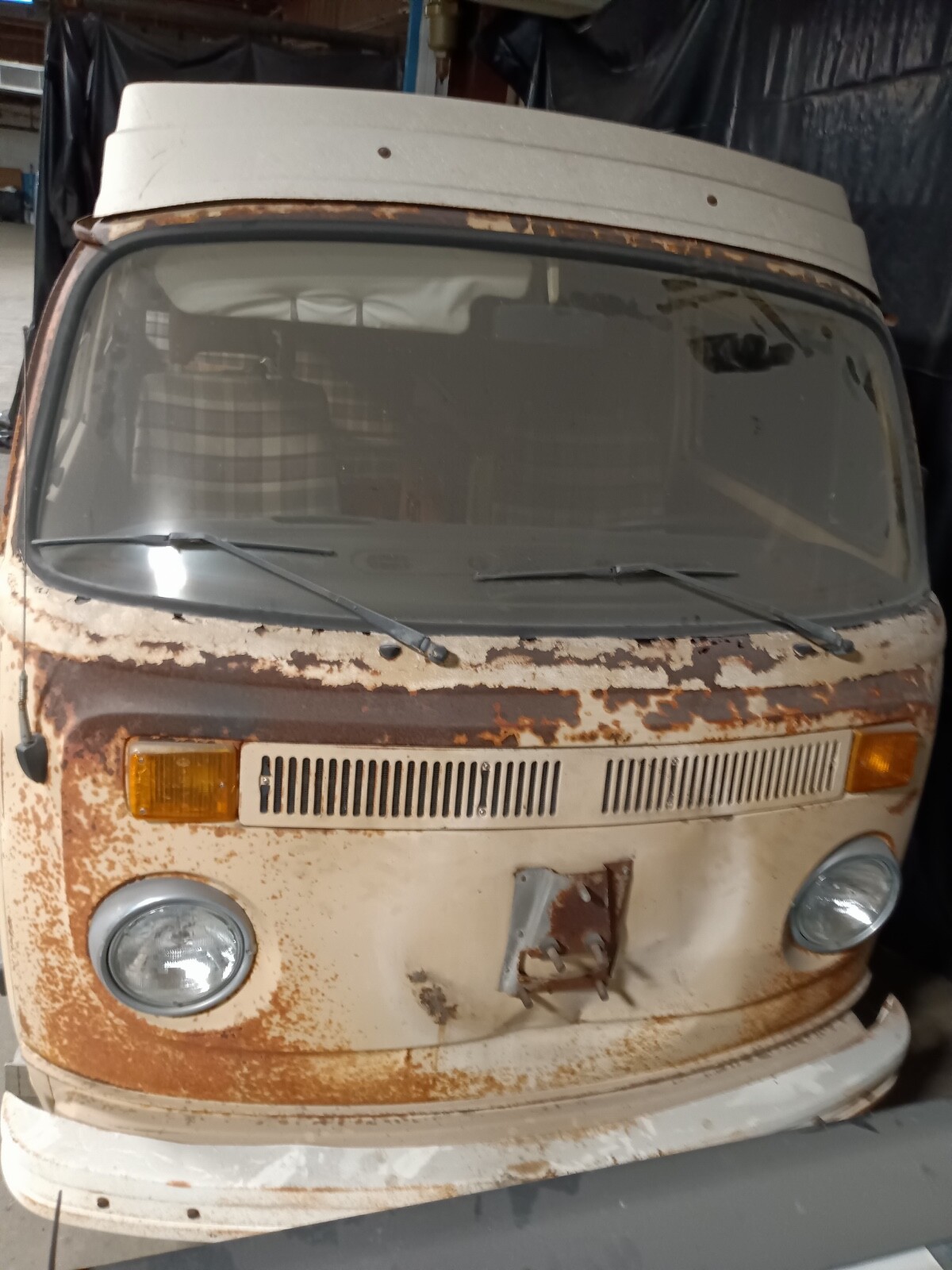 Volkswagen-BusVanagon-1979-Van-Camper-3