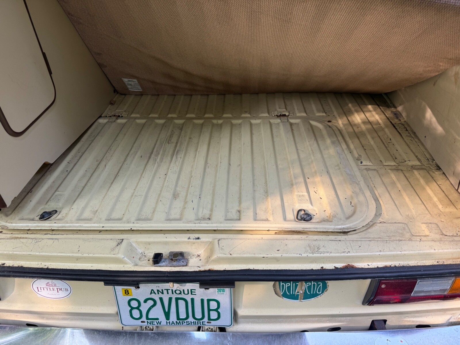 Volkswagen-BusVanagon-1982-23