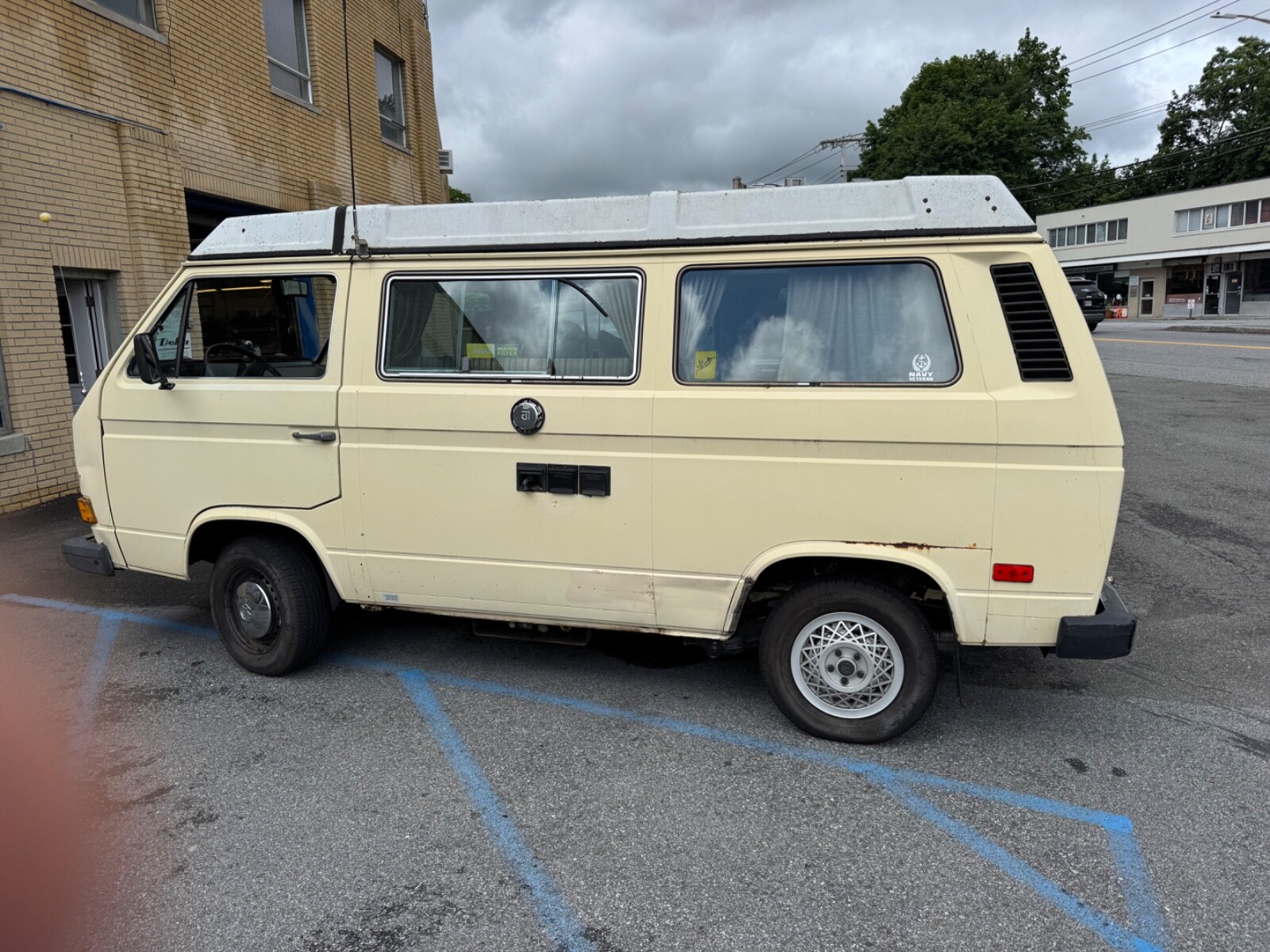 Volkswagen-BusVanagon-1982-5