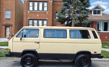 Volkswagen-BusVanagon-1982-Van-Camper-1