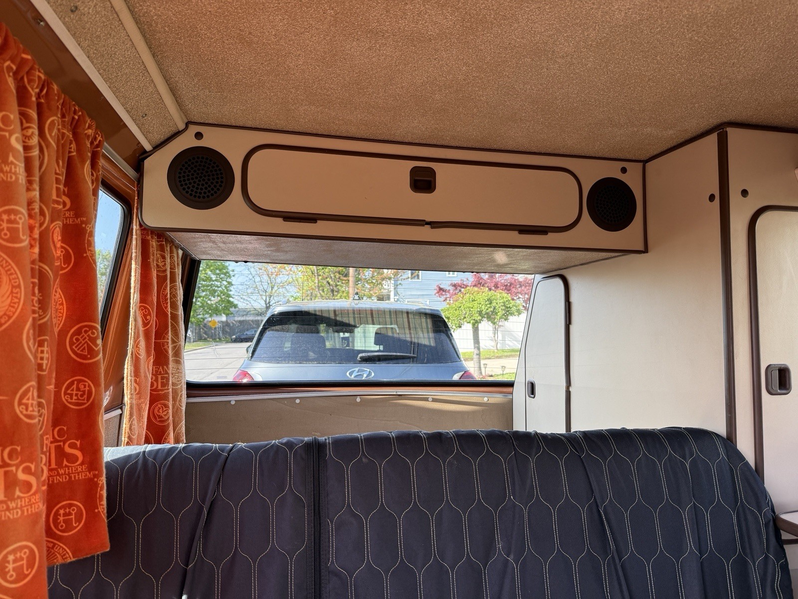 Volkswagen-BusVanagon-1982-Van-Camper-14