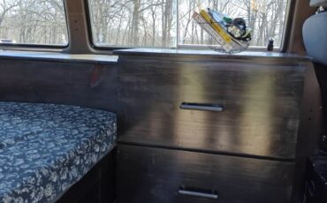 Volkswagen-BusVanagon-1982-Van-Camper-18