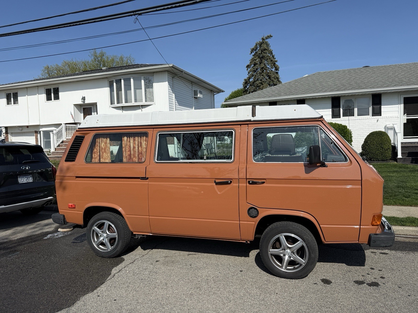 Volkswagen-BusVanagon-1982-Van-Camper-2