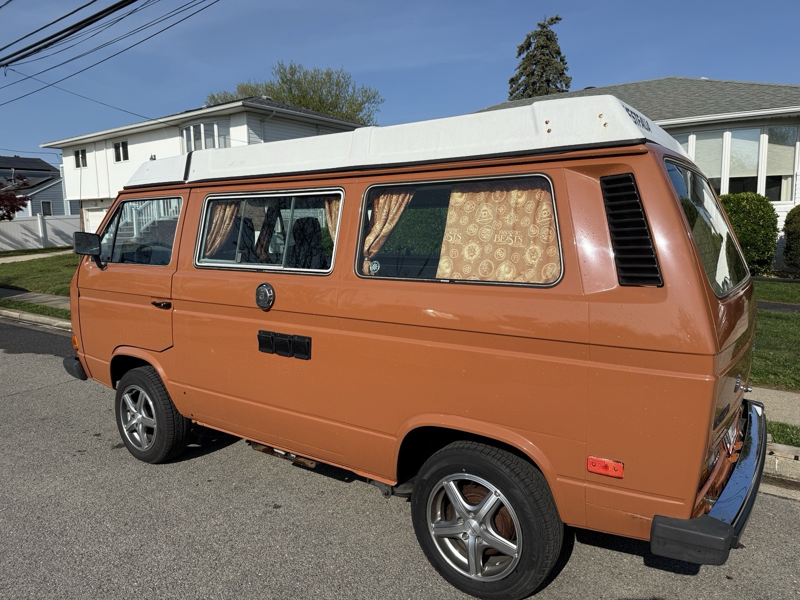 Volkswagen-BusVanagon-1982-Van-Camper-4
