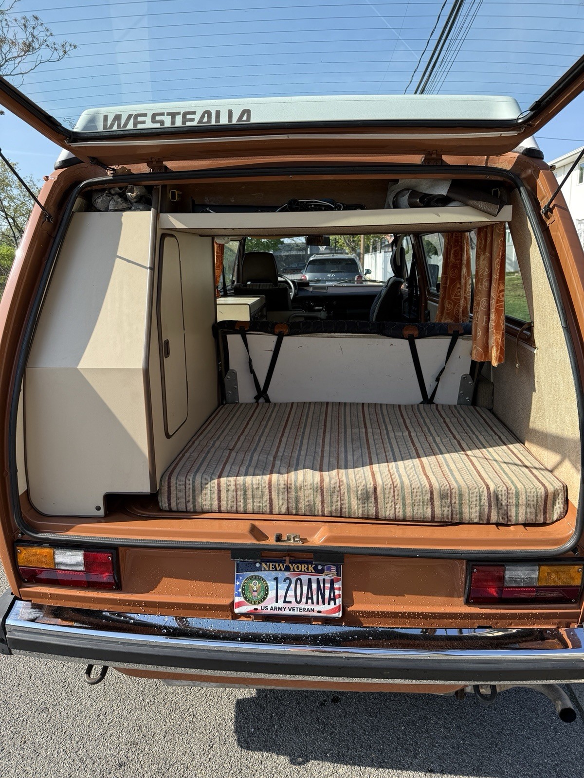 Volkswagen-BusVanagon-1982-Van-Camper-7